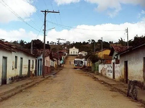 Rua de uma cidade do Vale do Jequitinhonha